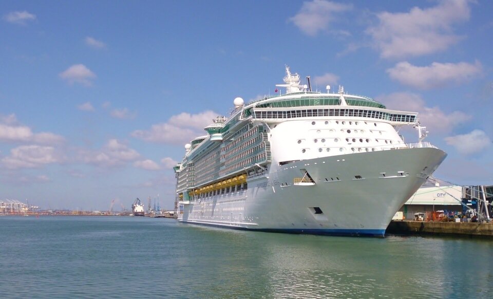 cruise ship